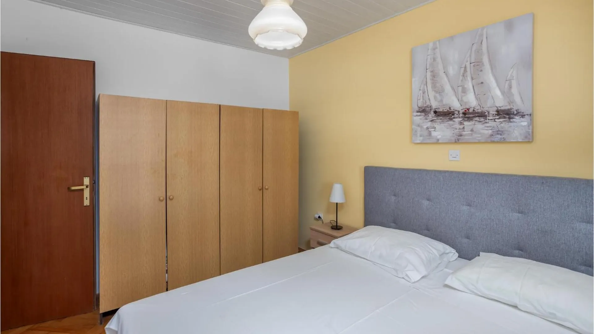 Cozy Apartment In Barbat-Rab With House Sea View Barbat na Rabu