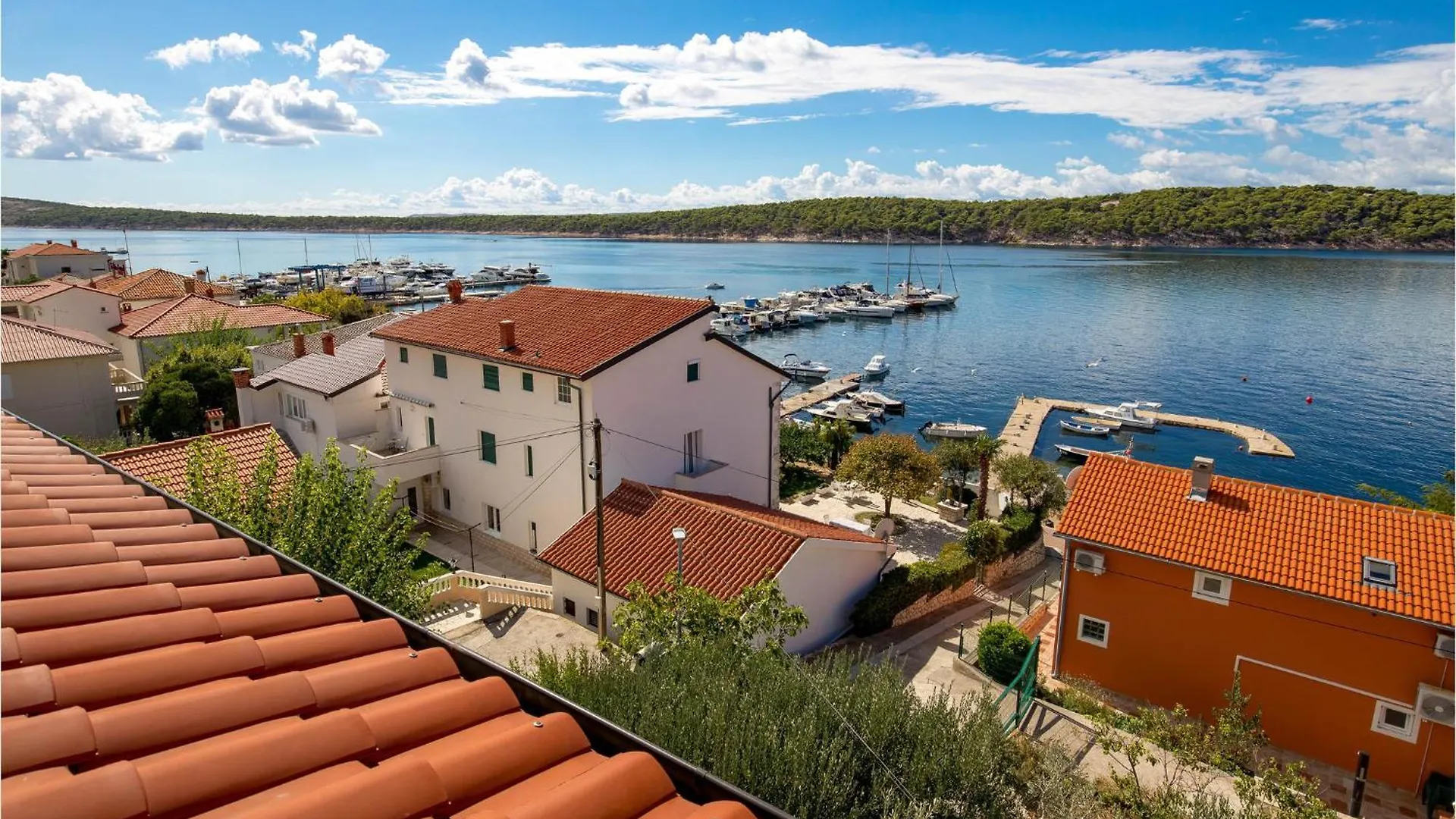 Cozy Apartment In Barbat-Rab With House Sea View Barbat na Rabu