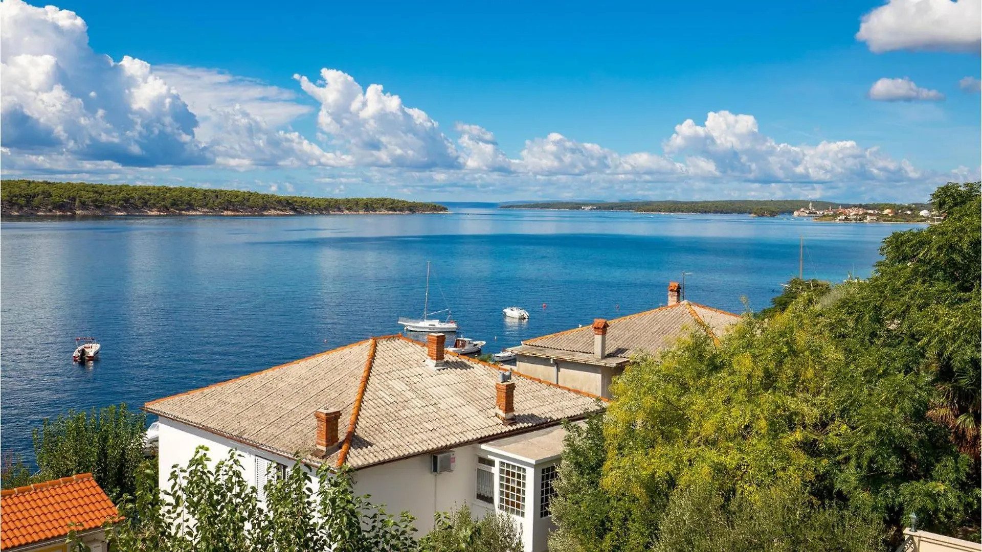 Cozy Apartment In Barbat-Rab With House Sea View Barbat na Rabu 0*,  Croatia